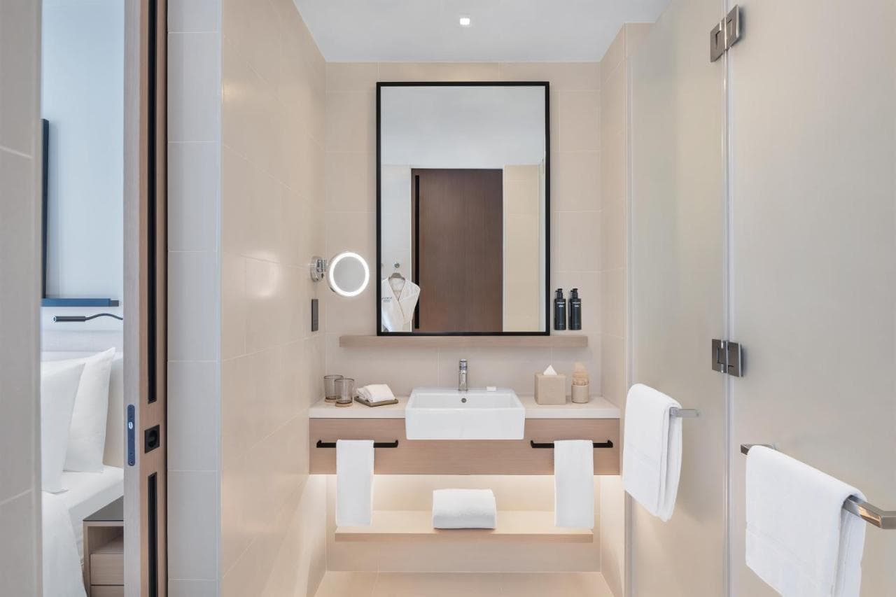 Vida Dubai Marina & Yacht Club - image 3