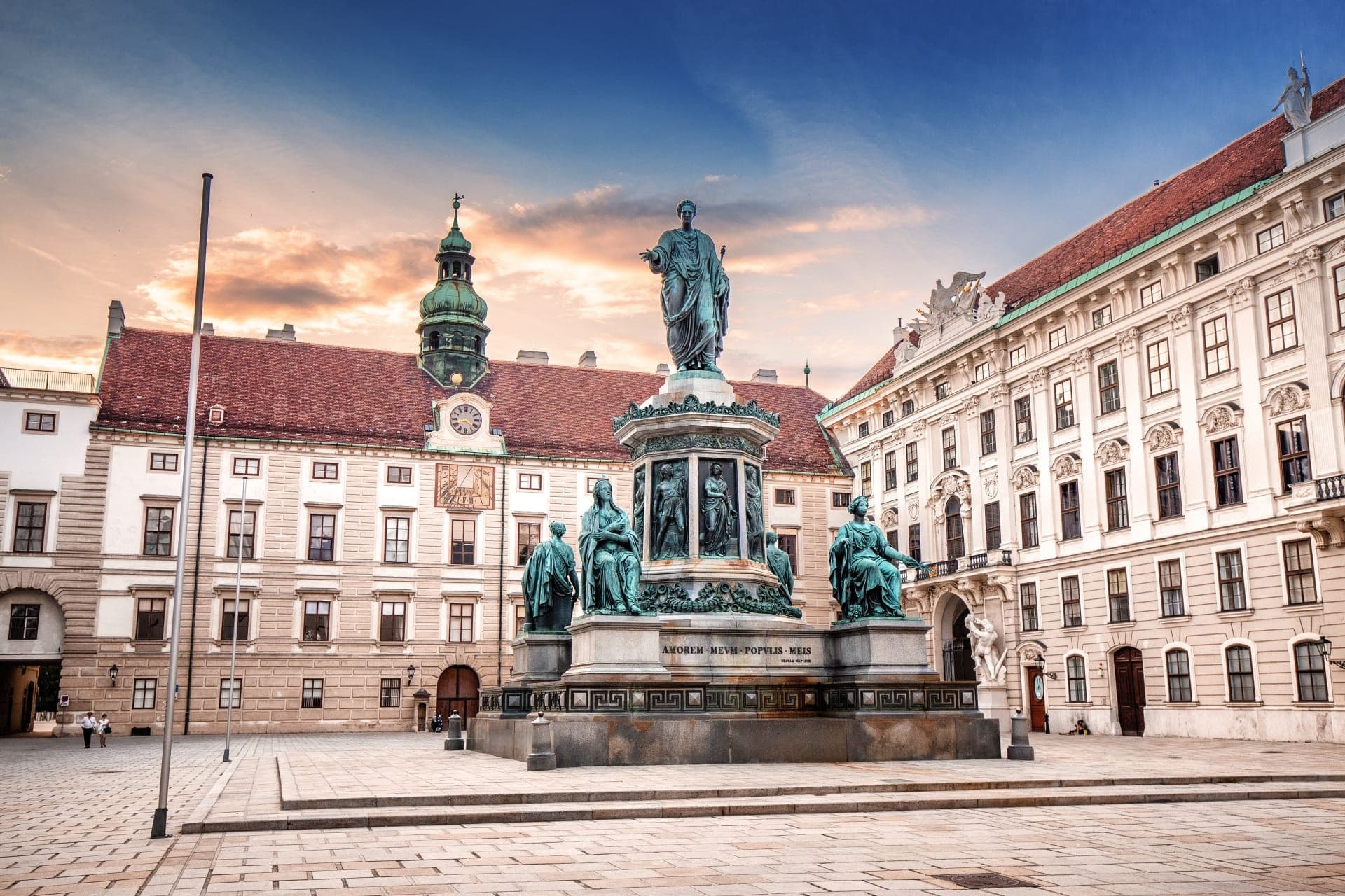 Vienna Old Town, Hofburg Palace Courtyard, and St. Stephen's Cathedral Walking Tour - image 28